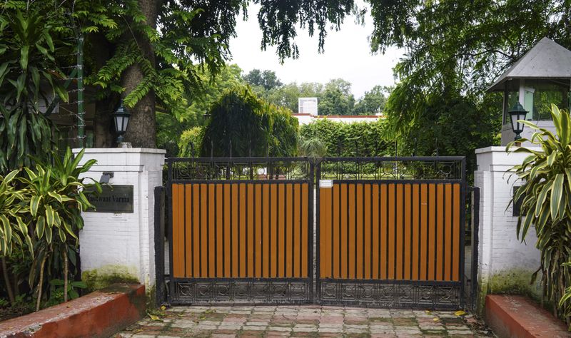 How Ex-Judge Yashwant Varmas Own Bar Let Him Down In the Inquiry Against Him - The Wire