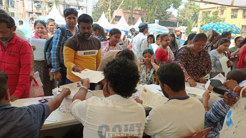 Over 84 Lakh Apply for West Bengal’s Yuva Sathi Scheme