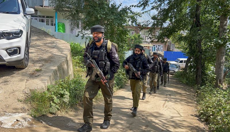 Suspected LeT Commander Killed in J&K's Shopian, Security Forces