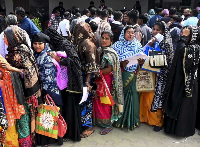 West Bengal SIR: Minority Voters Predominate at Hearings Across Districts -  The Wire
