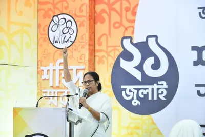 why mamata banerjee is backtracking from the bengali regionalist stance