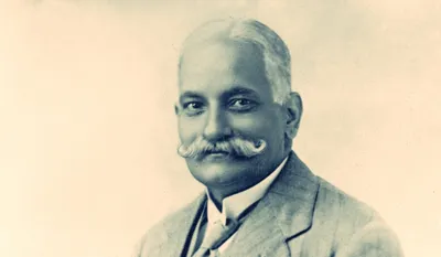 motilal nehru was a selfless and inspirational figure of the freedom struggle