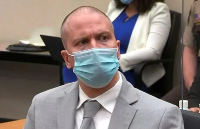 ex minneapolis cop derek chauvin sentenced to 22 5 years for murdering george floyd