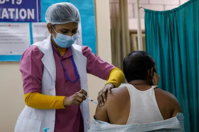 women falling behind in india s covid 19 vaccination drive