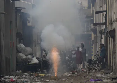  green diwali  turns toxic as aqi  very poor    severe  in several areas across delhi