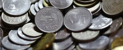 explained  why centre s reported finances in the economic survey and budget differ