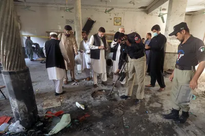 blast at pakistani religious school kills seven  wounds more than 80