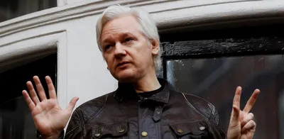 ecuador attempted to give julian assange a diplomatic post in russia in 2017