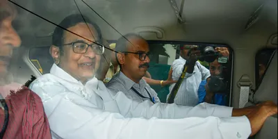 opposition leaders largely silent  congress continues lone fight for chidambaram