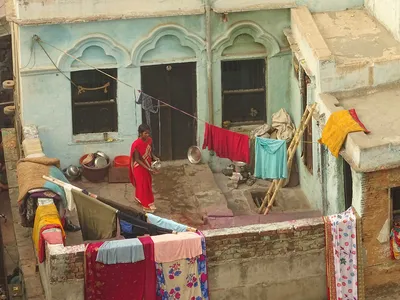 why the 2023 consumption survey is not comparable with previous rounds