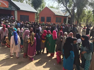 at one north kashmir polling station  voters pass around ideas on how to remove  election ink 