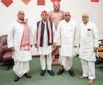 akhilesh yadav’s googly to extend pda  picks brahmin veteran as leader of opposition