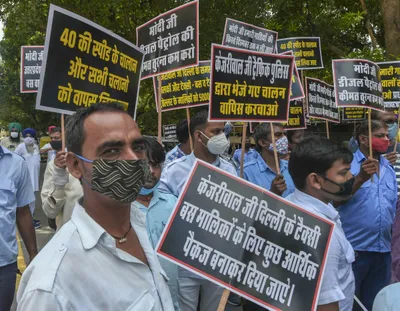 purchasing managers  index shows activities in services fell for 6th month in august