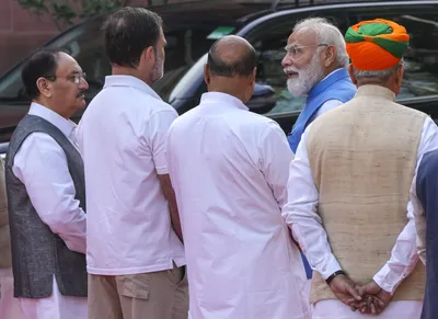 is ramachandra guha right on rahul gandhi  or forgetting what india under narendra modi is like 