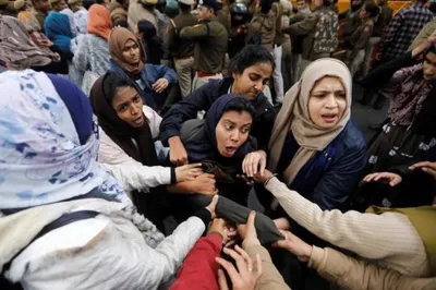 supreme court refuses to intervene on jamia violence  asks petitioners to go to hc