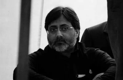 after postmortem  s a r  geelani s family given permission to take body to kashmir