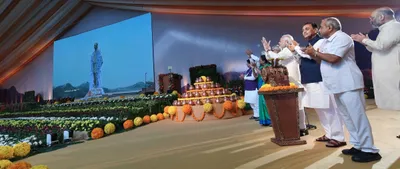 watch   statue of unity  why sardar patel banned the rss