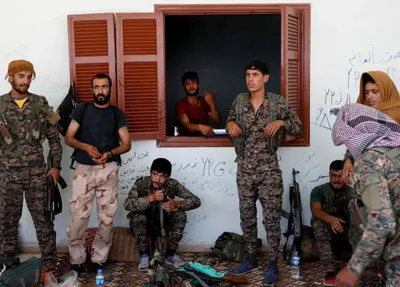 how an online leftist joined the syrian civil war