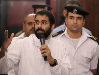 key egyptian rights activist alaa abdel fattah arrested