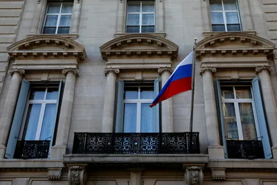 us  eu expel over 100 russian diplomats over uk spy attack