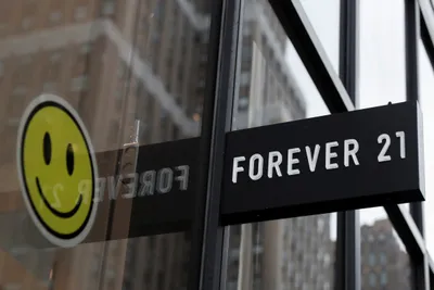 forever 21 files for bankruptcy