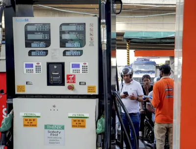 global crude prices ease to pre war levels  india keeps petrol and diesel rates unchanged