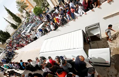 overloaded tunisian migrant ship sinks  at least 60 dead