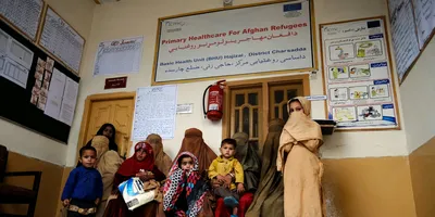 pakistan’s farms  mines in trouble with afghans pushed out