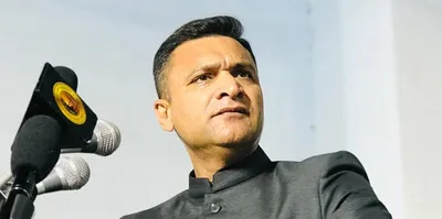 love and hate in hyderabad  the incendiary political life of akbaruddin owaisi