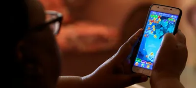 sudan restricts social media access to counter protest movement