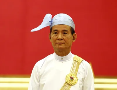 former myanmar president win myint freed in broad prisoner amnesty