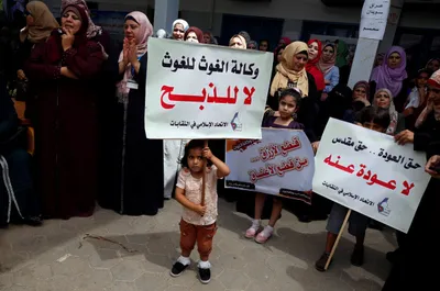 palestinians wary as un may not open schools in time