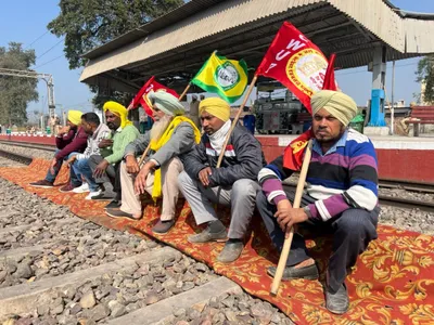farmer unions announce march towards delhi via road  air  rail and on foot on march 6