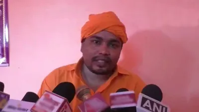 mahant bajrang muni udasin  who repeatedly called for rape of muslim women  is a serial offender