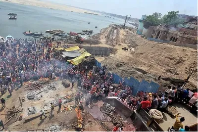 varanasi  cremation  burial grounds show about 50  of covid 19 deaths aren t officially recorded