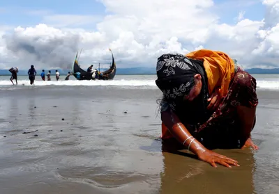 traffickers demand payments for rohingya refugees stranded at sea
