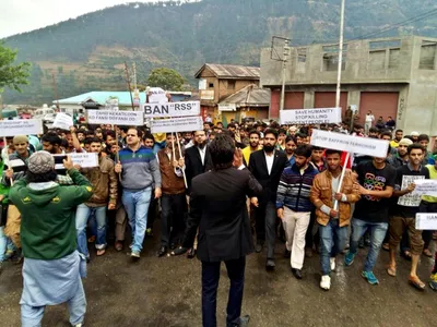police frame jammu lawyer who protested against bjp rss