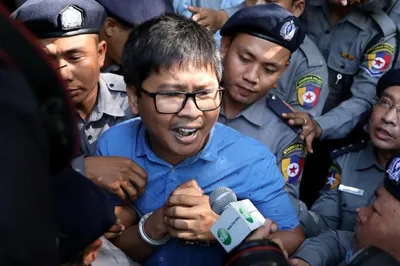 eu calls on myanmar to free reuters journalists