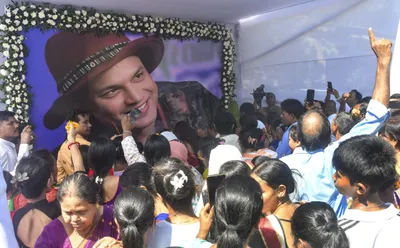 a month after assam police charged four with murder  singapore police says zubeen garg drowned  refused life jacket