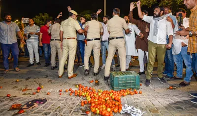 instead of humiliating each other  leaders of the congress must learn from their own history