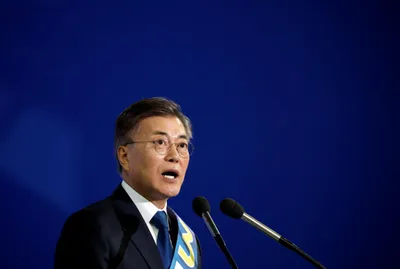 south korea s moon jae in hosts north korean talks as pence keeps up pressure