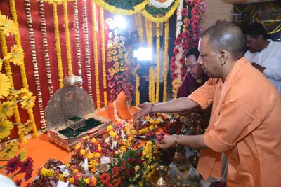 adityanath’s role in shift of ram idol at temple site upsets some ayodhya sadhus