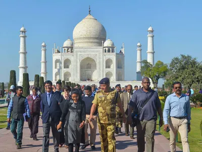royal graves at taj mahal get mud packs ahead of trump s visit