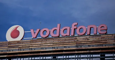 india challenges vodafone arbitration ruling in singapore  report