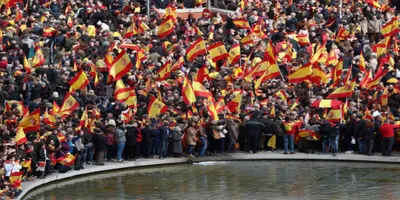 thousands protest in madrid  rejecting spanish government s catalonia policy