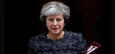 brexit draft deal agreed by cabinet – but parliament’s approval remains unlikely