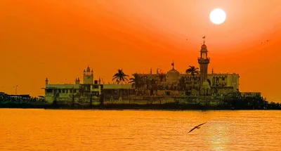 the poet is someone else  reading ranjit hoskote’s  hunchprose 