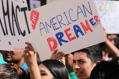 us judge blocks trump move to end daca programme for immigrants