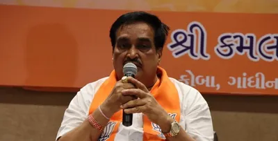 five reasons why narendra modi picked c r  paatil as gujarat bjp president