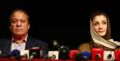 ex pm nawaz sharif and daughter maryam arrested on return to pakistan